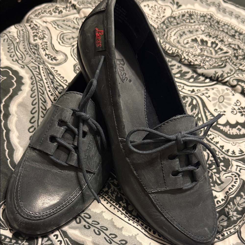 Bass Charcoal Leather Lace-Up Shoes